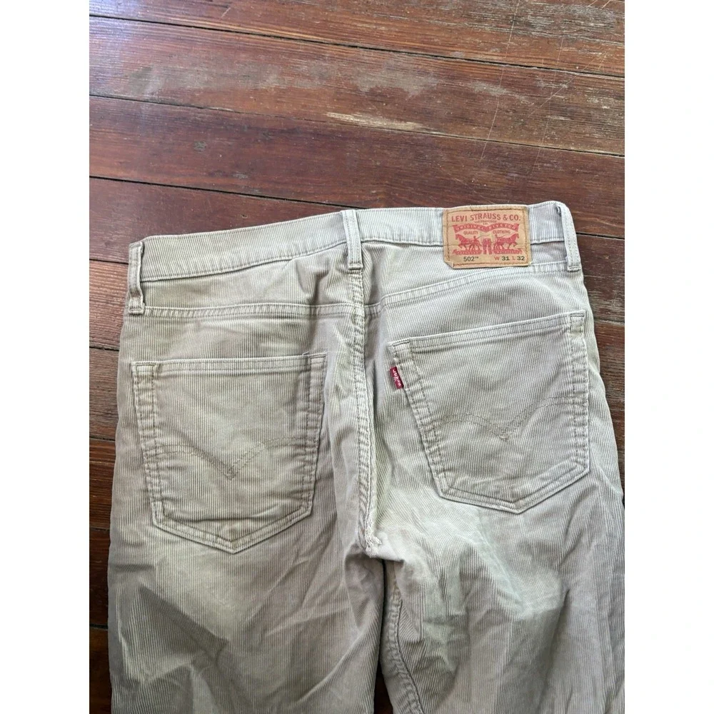Levi Strauss & Co. Men's 502 Kaki Corduroy Straight Jeans Size 31x32
